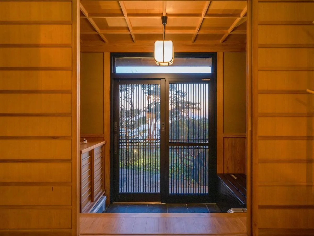Toya Cliff House Villa Toyako