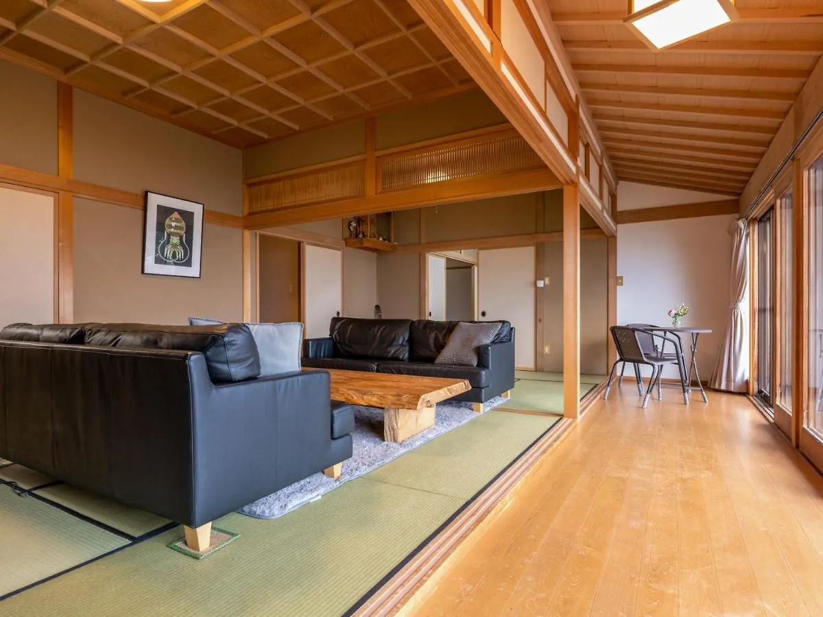 Toya Cliff House Villa Toyako