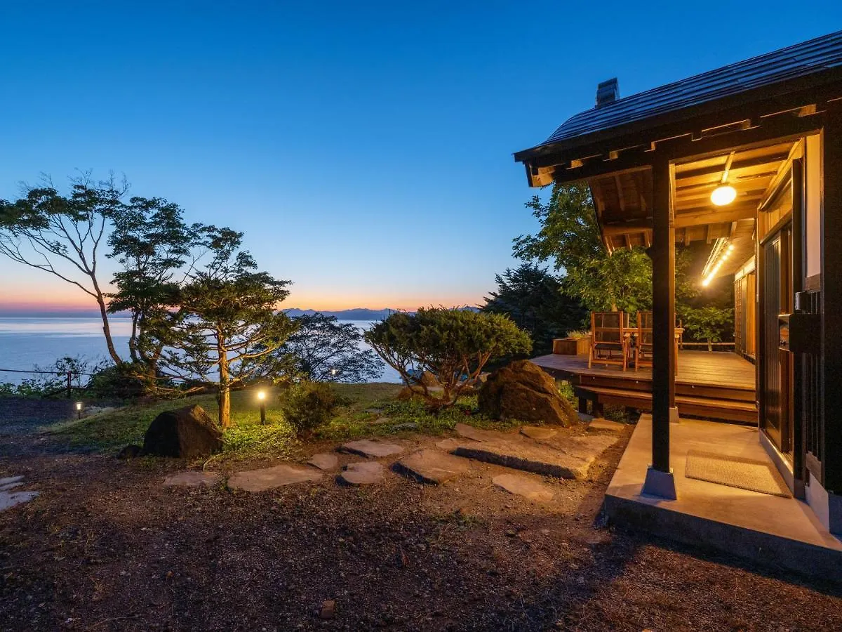 Toya Cliff House Villa Toyako